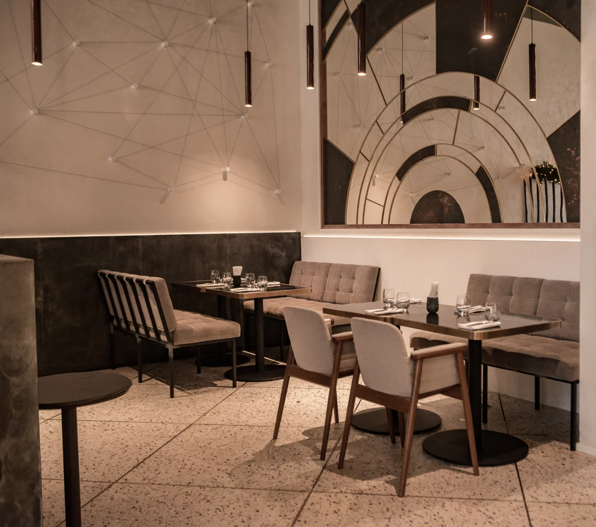 Интерьер/Экстерьер/Банкетная зона/Бар/Стол для двоих/Вход/Главный зал/Lounge зона ресторанный комплекс Olimpbet Lounge фото