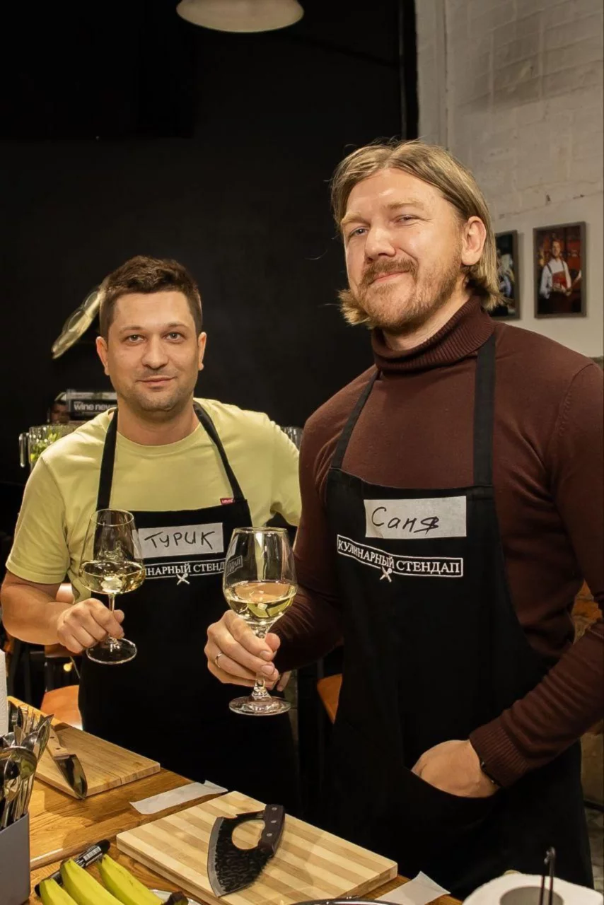 Интерьер/Экстерьер/Банкетная зона/Бар/Стол для двоих/Вход/Главный зал/Lounge зона кулинарная студия Кулинарный стендап фото