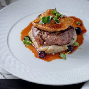 Интерьер/Экстерьер/Банкетная зона/Бар/Стол для двоих/Вход/Главный зал/Lounge зона ресторан Varvarka 3 фото