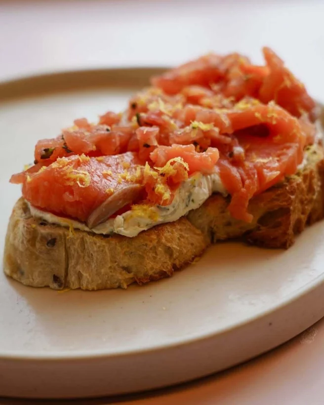 Интерьер/Экстерьер/Банкетная зона/Бар/Стол для двоих/Вход/Главный зал/Lounge зона кондитерская Le dessert фото