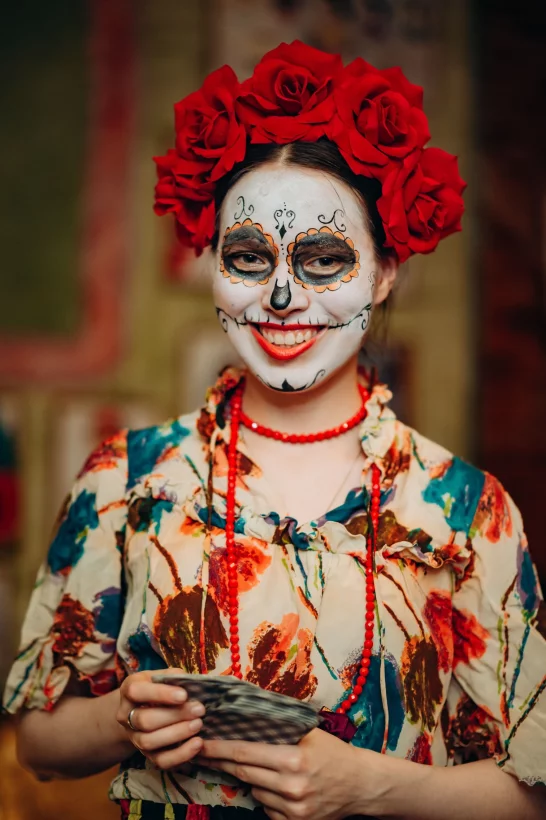 Интерьер/Экстерьер/Банкетная зона/Бар/Стол для двоих/Вход/Главный зал/Lounge зона кафе Фрида фото