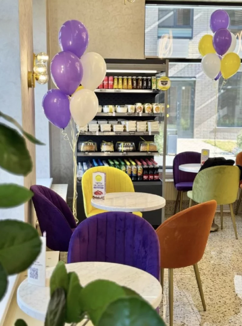 Интерьер/Экстерьер/Банкетная зона/Бар/Стол для двоих/Вход/Главный зал/Lounge зона пекарня French Bakery SeDelice фото