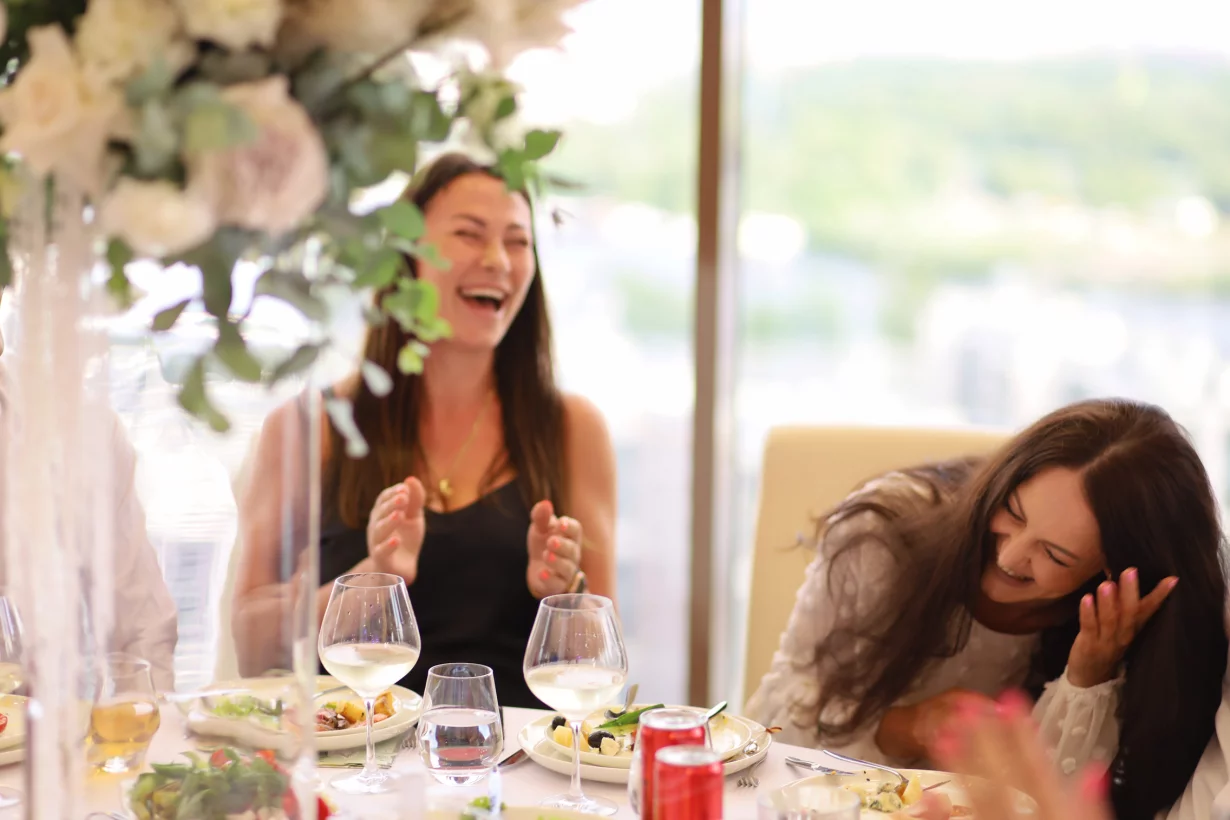 Интерьер/Экстерьер/Банкетная зона/Бар/Стол для двоих/Вход/Главный зал/Lounge зона ресторан Пространство 360 фото