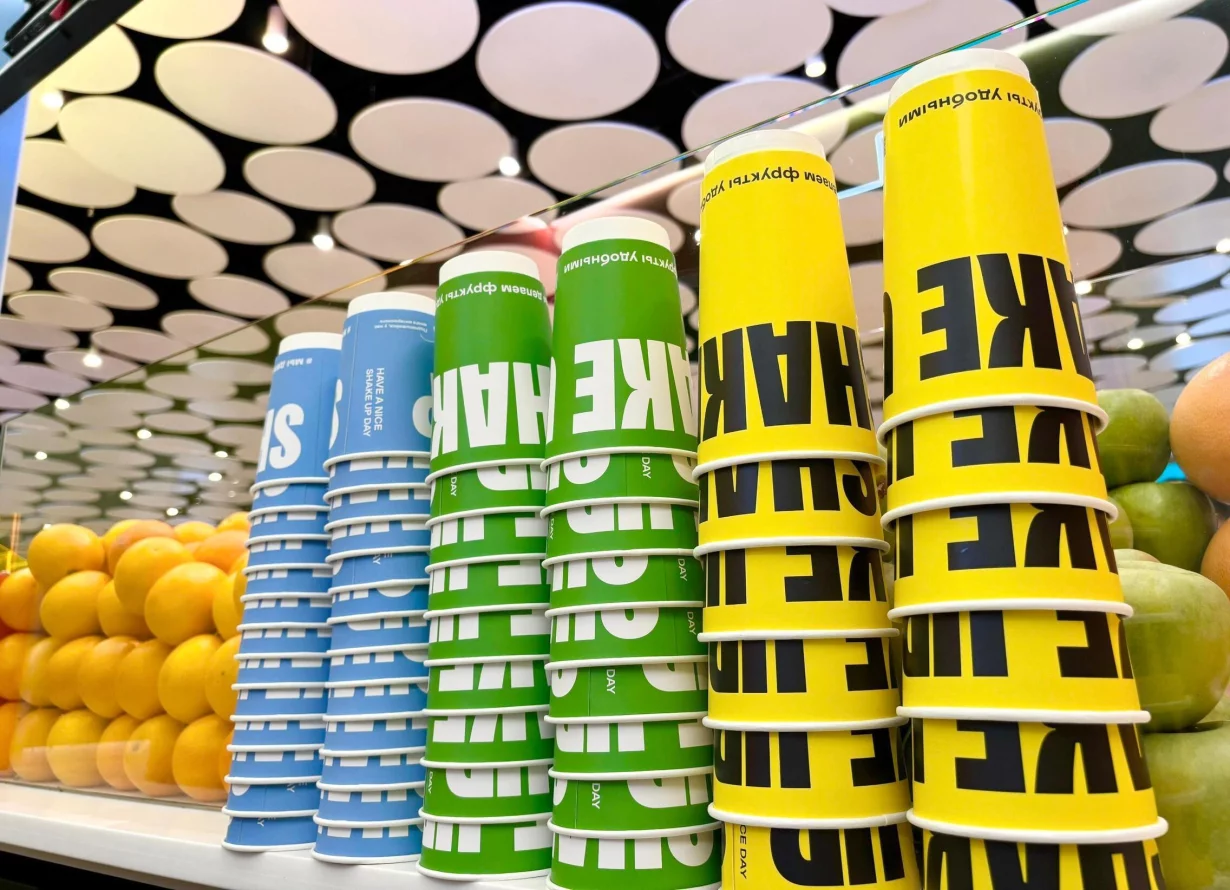 Интерьер/Экстерьер/Банкетная зона/Бар/Стол для двоих/Вход/Главный зал/Lounge зона корнер Shake Up фото