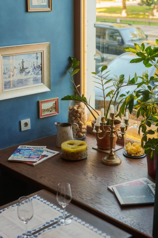 Интерьер/Экстерьер/Банкетная зона/Бар/Стол для двоих/Вход/Главный зал/Lounge зона ресторан Sapori di Italia фото