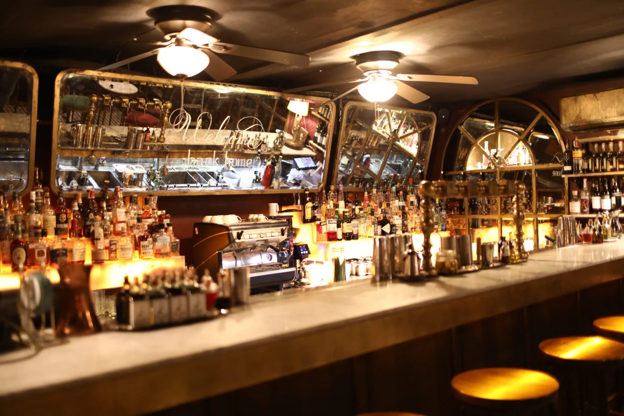 Ресторан CuttaCutta. Москва, Большой Козихинский пер., д. 10 - Официальный сайт