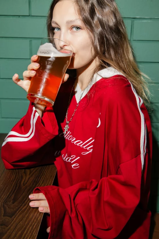 Интерьер/Экстерьер/Банкетная зона/Бар/Стол для двоих/Вход/Главный зал/Lounge зона бар Groodki фото