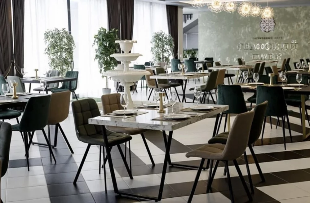 Интерьер/Экстерьер/Банкетная зона/Бар/Стол для двоих/Вход/Главный зал/Lounge зона ресторан Графский парк фото