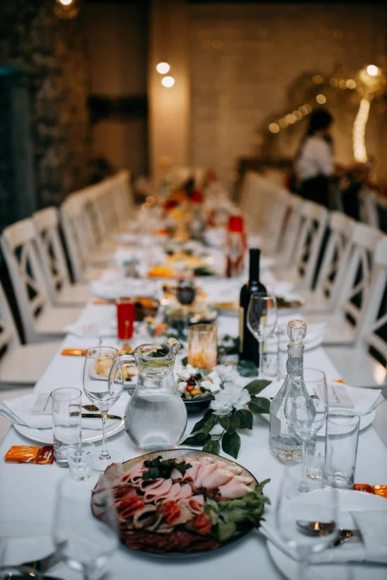 Интерьер/Экстерьер/Банкетная зона/Бар/Стол для двоих/Вход/Главный зал/Lounge зона банкетный зал Vida Rica фото