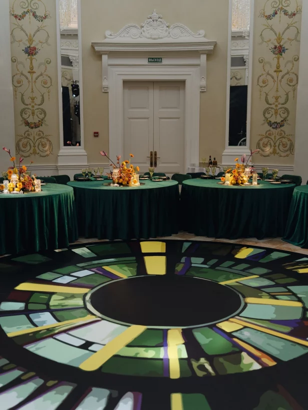 Интерьер/Экстерьер/Банкетная зона/Бар/Стол для двоих/Вход/Главный зал/Lounge зона ресторан Gourmet фото