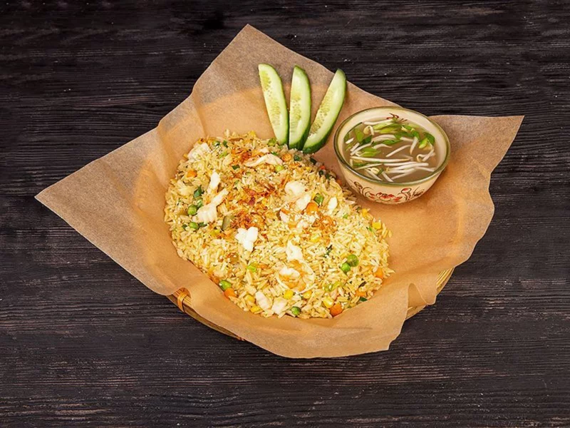 Интерьер/Экстерьер/Банкетная зона/Бар/Стол для двоих/Вход/Главный зал/Lounge зона кафе Pho Viet фото