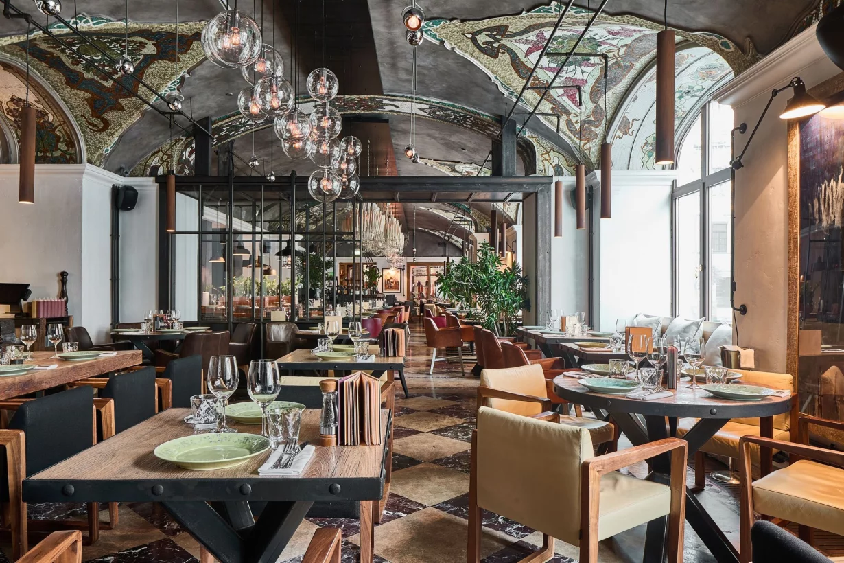 Интерьер/Экстерьер/Банкетная зона/Бар/Стол для двоих/Вход/Главный зал/Lounge зона стейк-хаус Рыбы нет фото