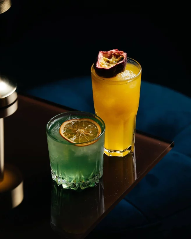 Интерьер/Экстерьер/Банкетная зона/Бар/Стол для двоих/Вход/Главный зал/Lounge зона ресторан Графский парк фото