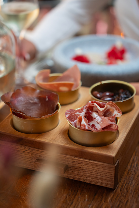 Ресторан «All Seasons» / «Олл Сизонс», Санкт-Петербург: цены, меню ...