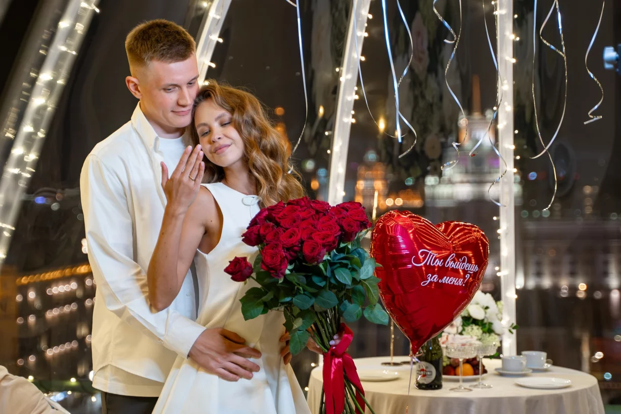 Интерьер/Экстерьер/Банкетная зона/Бар/Стол для двоих/Вход/Главный зал/Lounge зона лофт 7Sky фото