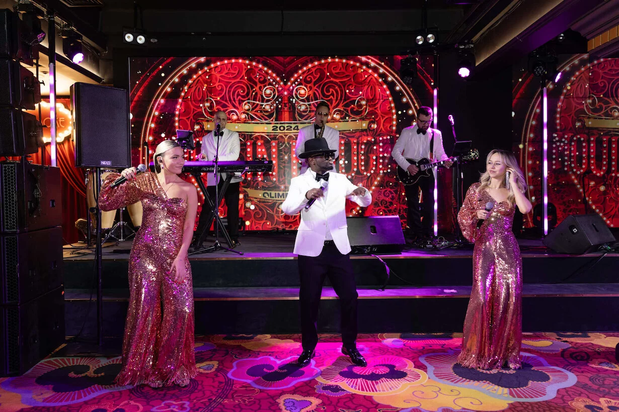 Интерьер/Экстерьер/Банкетная зона/Бар/Стол для двоих/Вход/Главный зал/Lounge зона ресторанный комплекс Olimpbet Lounge фото