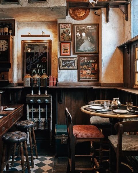 The Libertines Pub
