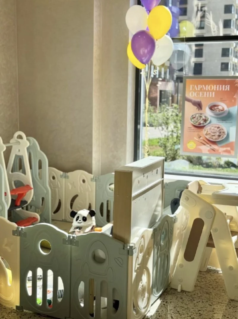 Интерьер/Экстерьер/Банкетная зона/Бар/Стол для двоих/Вход/Главный зал/Lounge зона пекарня French Bakery SeDelice фото