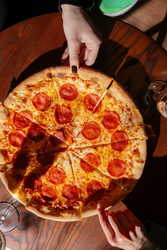 Интерьер/Экстерьер/Банкетная зона/Бар/Стол для двоих/Вход/Главный зал/Lounge зона ресторан Sapori di Italia фото