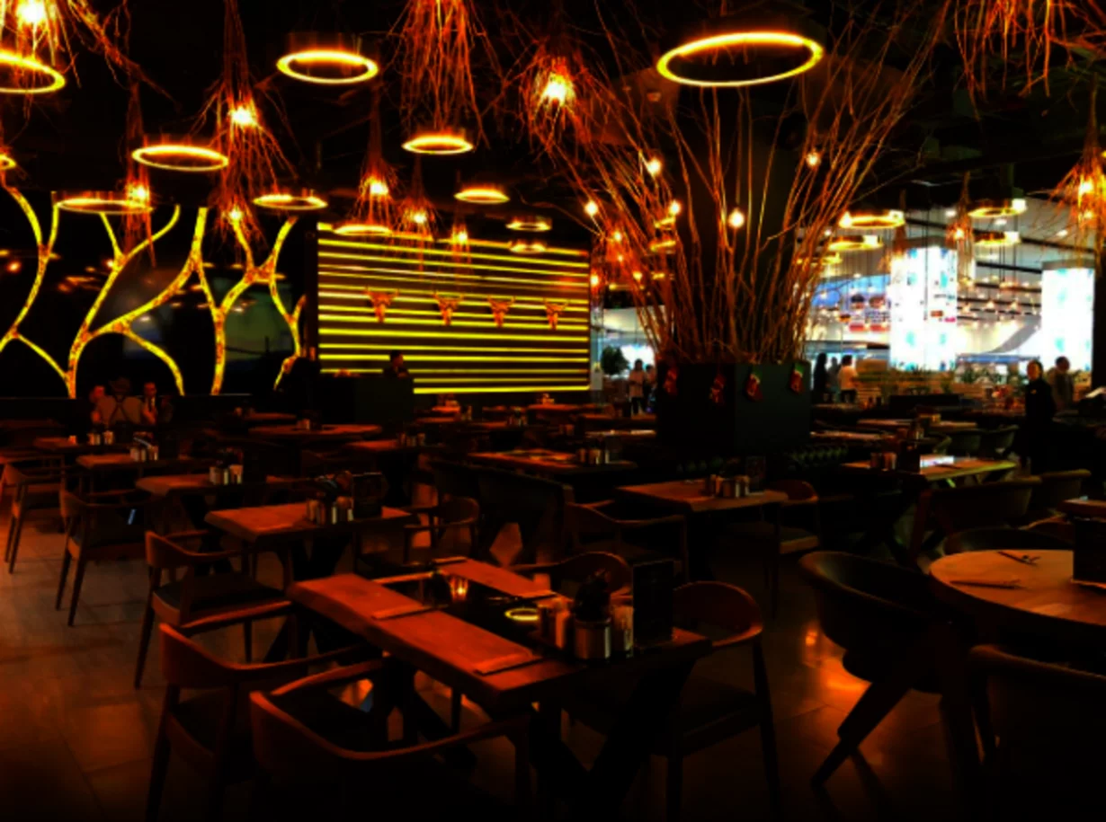 Интерьер/Экстерьер/Банкетная зона/Бар/Стол для двоих/Вход/Главный зал/Lounge зона ресторан Taksim фото