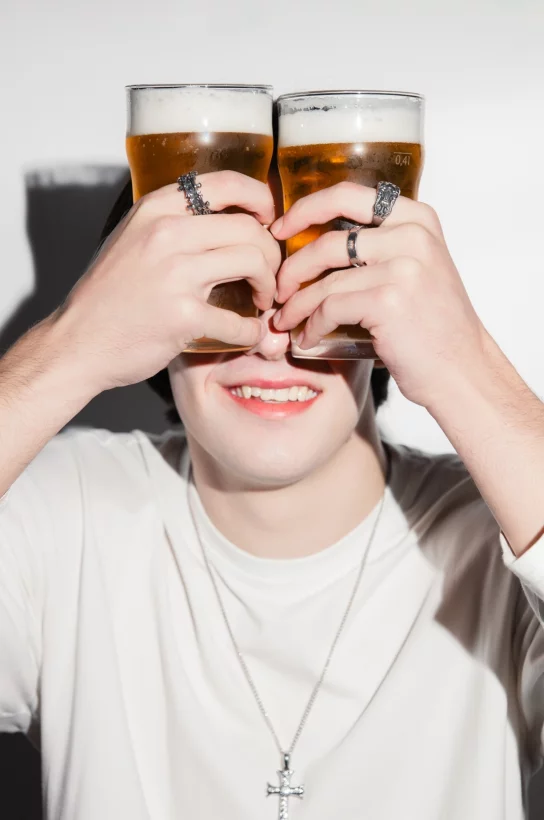 Интерьер/Экстерьер/Банкетная зона/Бар/Стол для двоих/Вход/Главный зал/Lounge зона бар Groodki фото