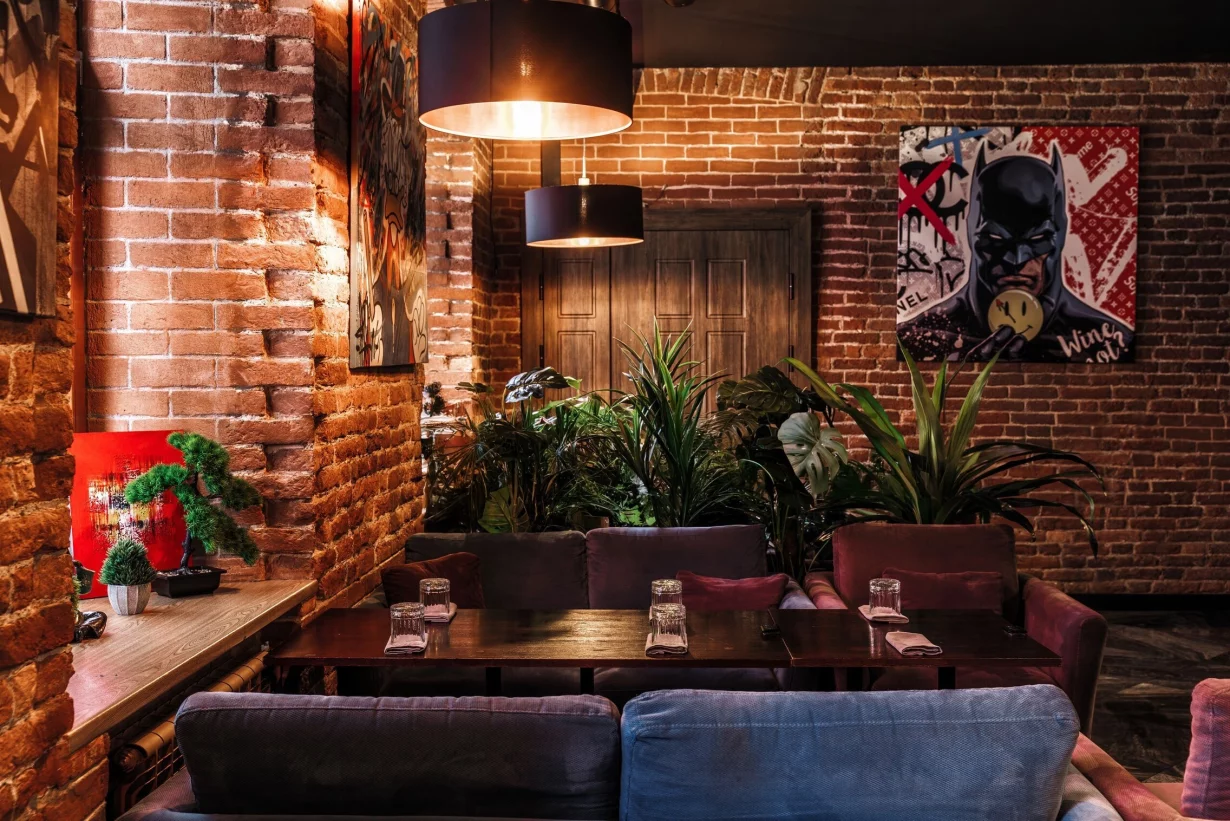 Интерьер/Экстерьер/Банкетная зона/Бар/Стол для двоих/Вход/Главный зал/Lounge зона ресторан Look фото