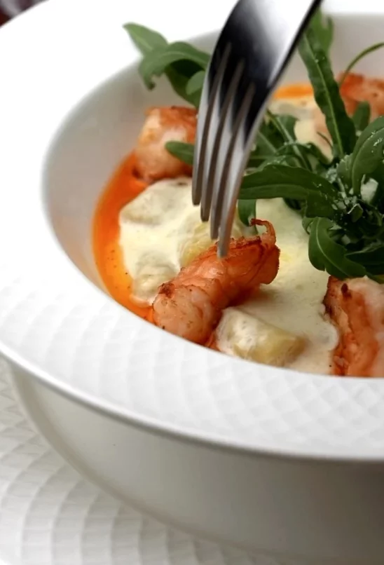 Интерьер/Экстерьер/Банкетная зона/Бар/Стол для двоих/Вход/Главный зал/Lounge зона ресторан Wine Puppets фото