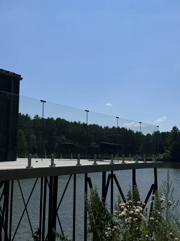 Интерьер/Экстерьер/Банкетная зона/Бар/Стол для двоих/Вход/Главный зал/Lounge зона ресторан Wood Wood Wood фото