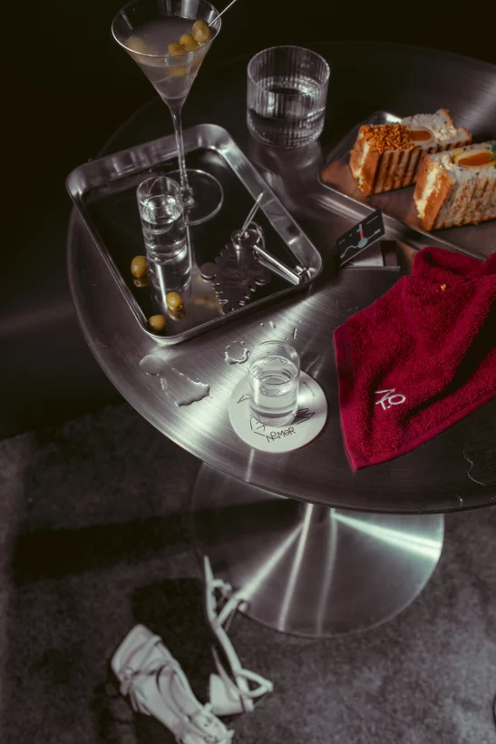 Интерьер/Экстерьер/Банкетная зона/Бар/Стол для двоих/Вход/Главный зал/Lounge зона бар Nomer фото