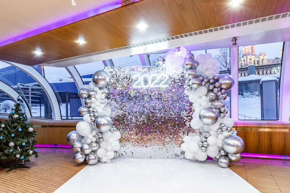 Ресторан «Флотилия Radisson Royal» / «Рэдиссон Роял», Москва: цены ...