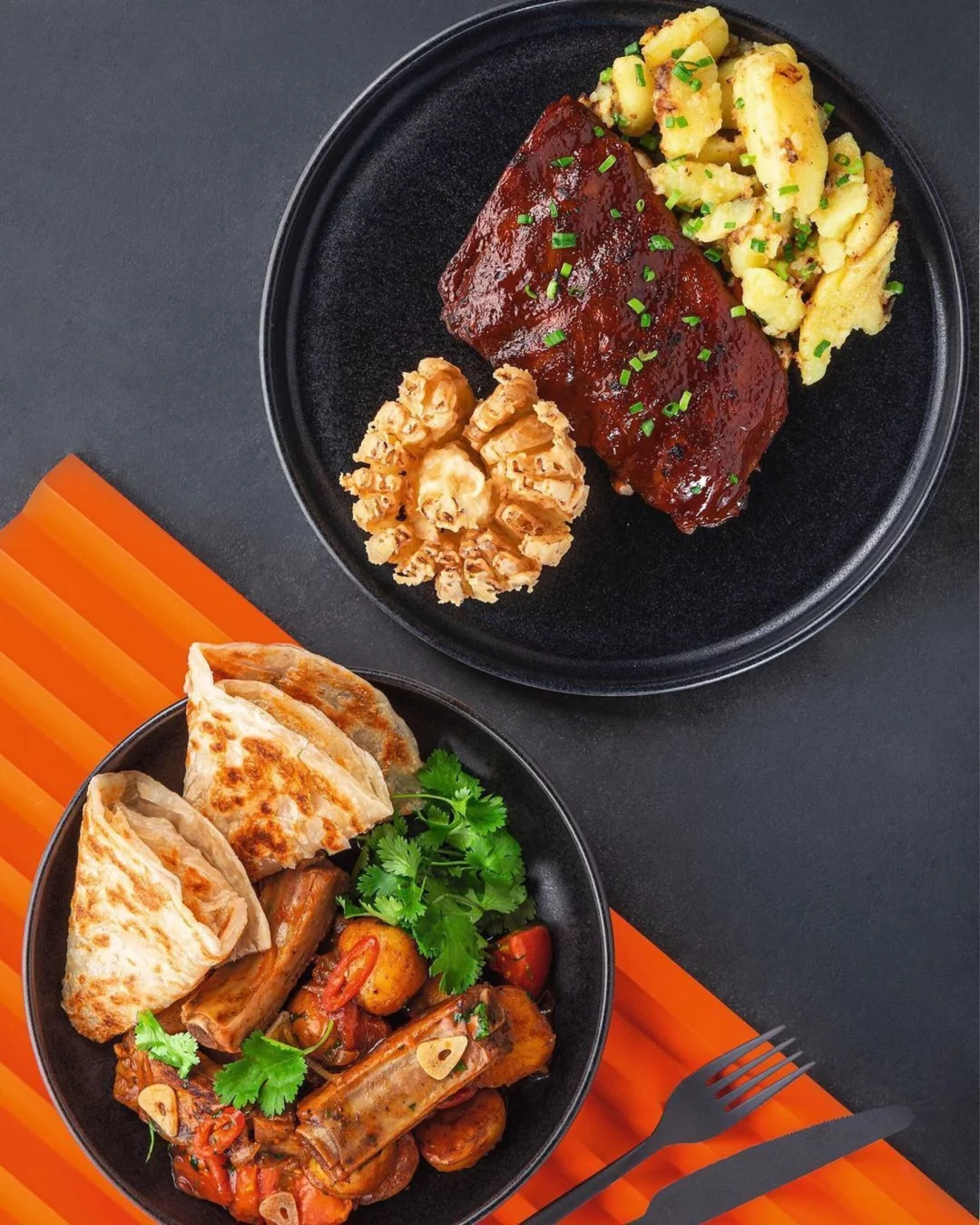 Интерьер/Экстерьер/Банкетная зона/Бар/Стол для двоих/Вход/Главный зал/Lounge зона корнер Токио-City фото