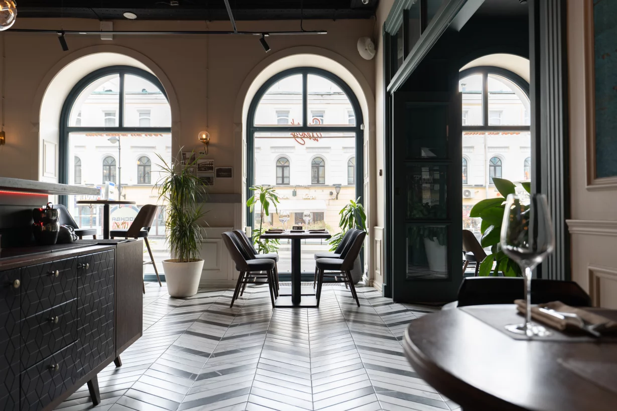 Интерьер/Экстерьер/Банкетная зона/Бар/Стол для двоих/Вход/Главный зал/Lounge зона ресторан Steak It Easy фото