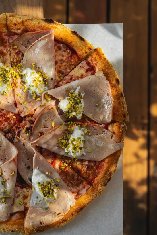 Интерьер/Экстерьер/Банкетная зона/Бар/Стол для двоих/Вход/Главный зал/Lounge зона ресторан Берег фото