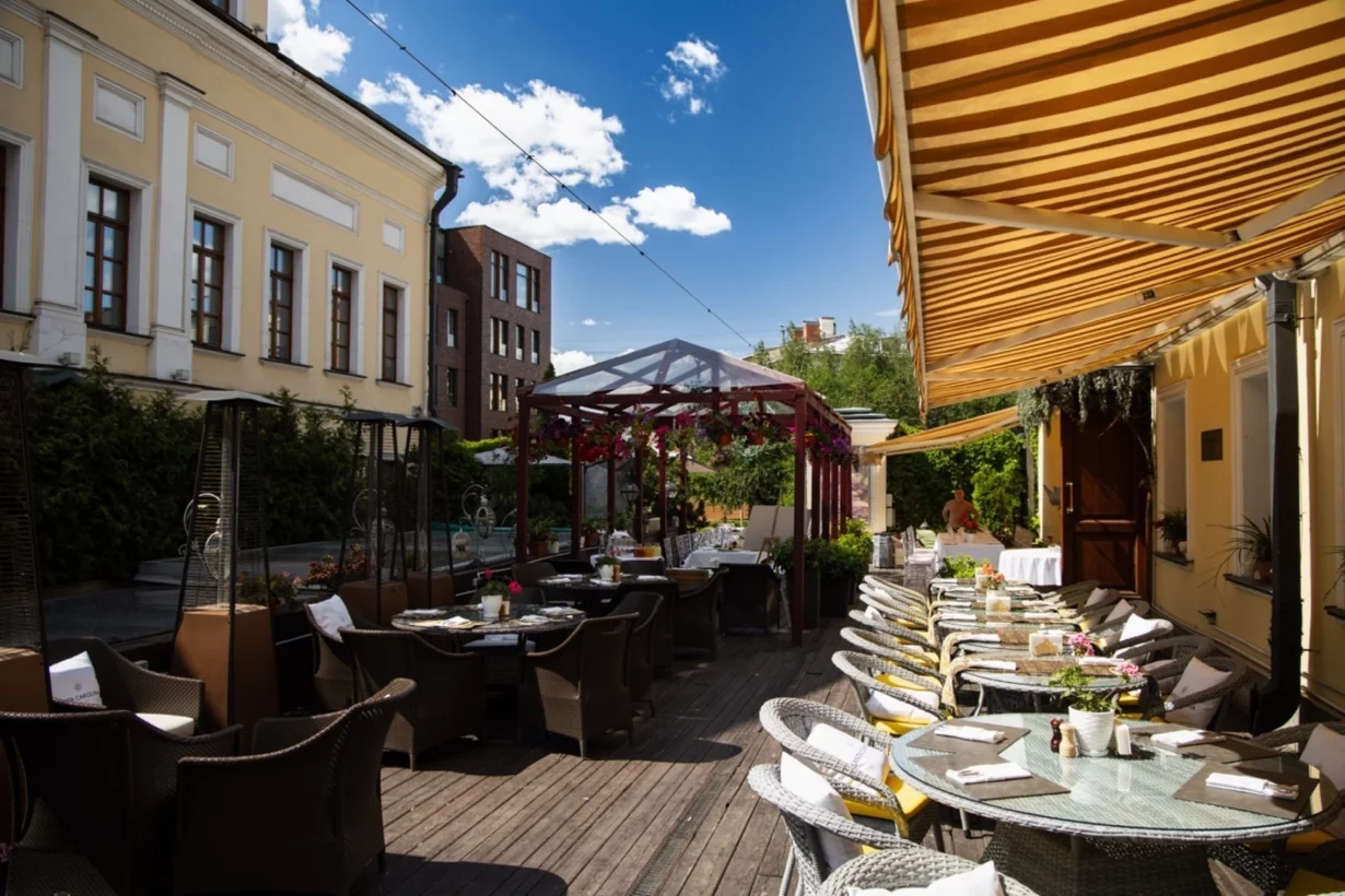 Интерьер/Экстерьер/Банкетная зона/Бар/Стол для двоих/Вход/Главный зал/Lounge зона ресторан Lauren Parker фото