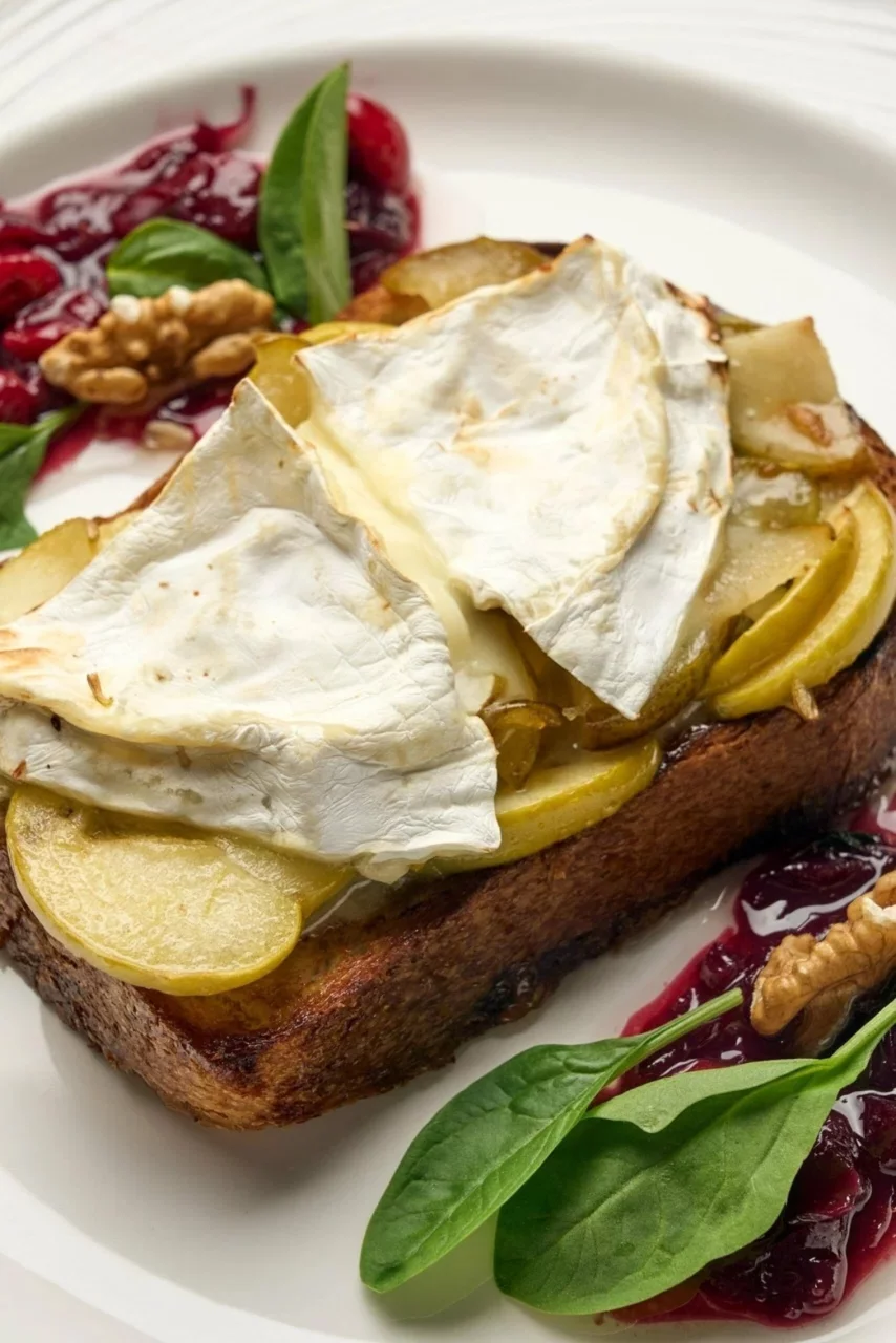 Интерьер/Экстерьер/Банкетная зона/Бар/Стол для двоих/Вход/Главный зал/Lounge зона ресторан Le Bistrot de la Ferm фото