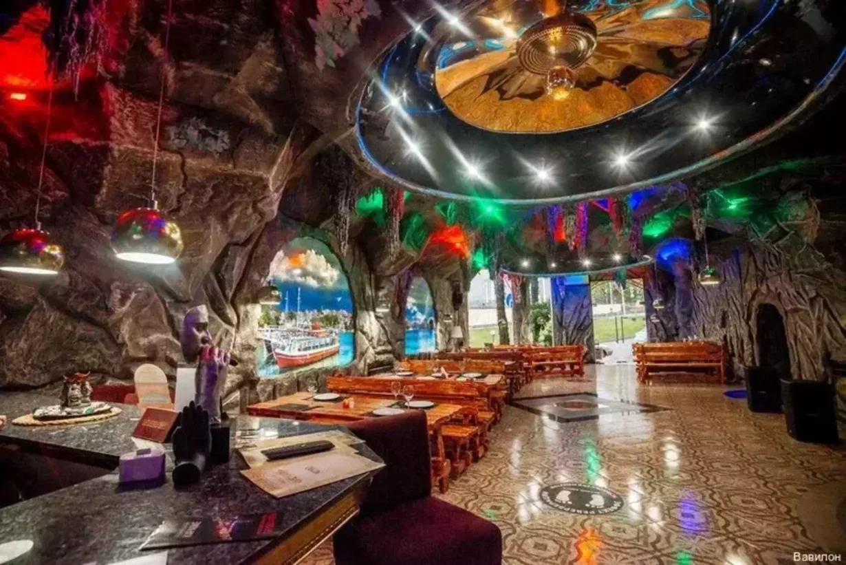 Интерьер/Экстерьер/Банкетная зона/Бар/Стол для двоих/Вход/Главный зал/Lounge зона ресторанный комплекс Вавилон фото