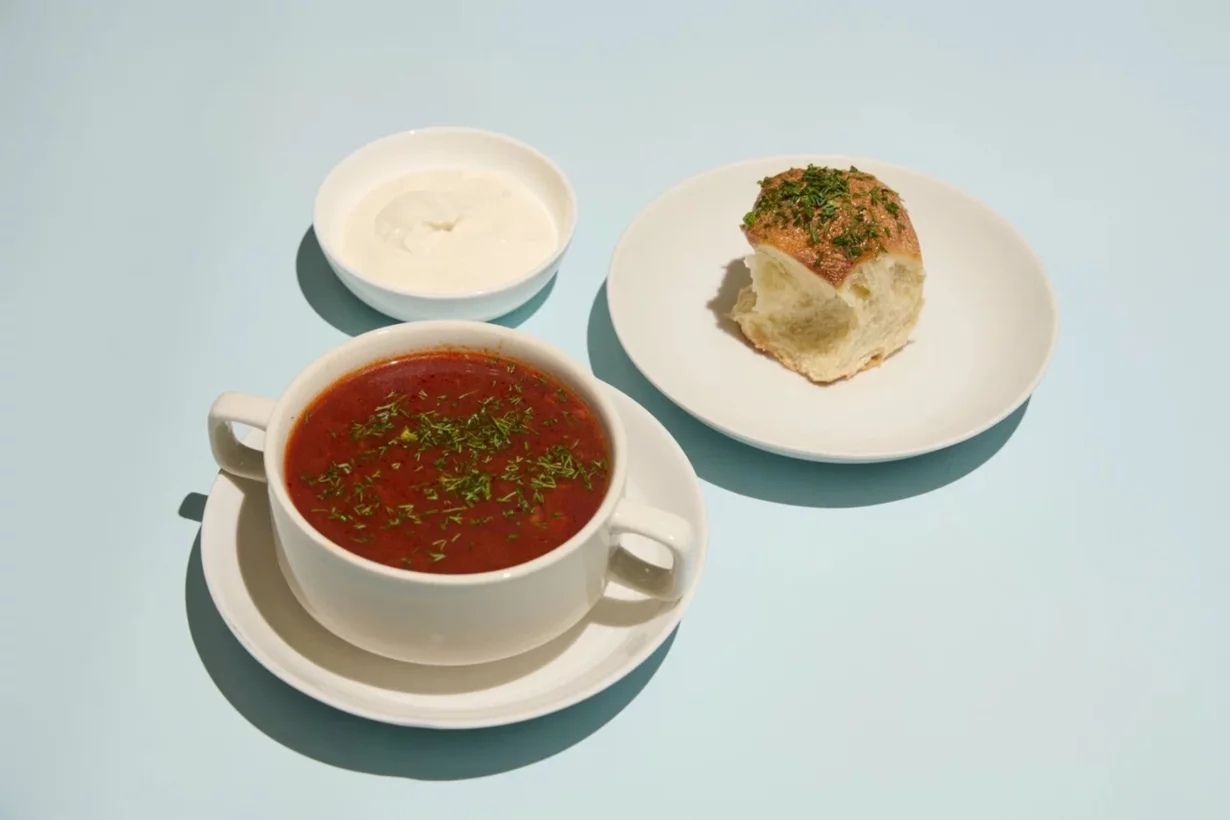 Интерьер/Экстерьер/Банкетная зона/Бар/Стол для двоих/Вход/Главный зал/Lounge зона фастфуд Джодас фото