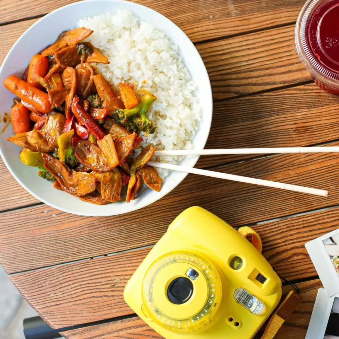 Интерьер/Экстерьер/Банкетная зона/Бар/Стол для двоих/Вход/Главный зал/Lounge зона  Фьюжн экспресс фото