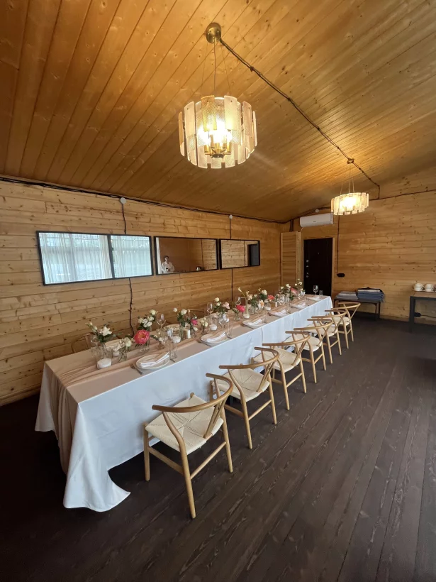 Интерьер/Экстерьер/Банкетная зона/Бар/Стол для двоих/Вход/Главный зал/Lounge зона ресторан Берег фото