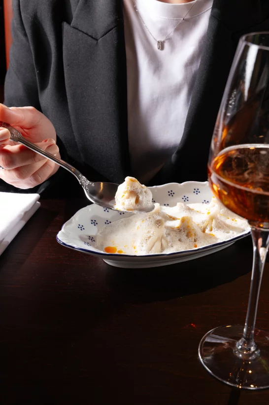 Интерьер/Экстерьер/Банкетная зона/Бар/Стол для двоих/Вход/Главный зал/Lounge зона ресторан Pádre Khinkali фото