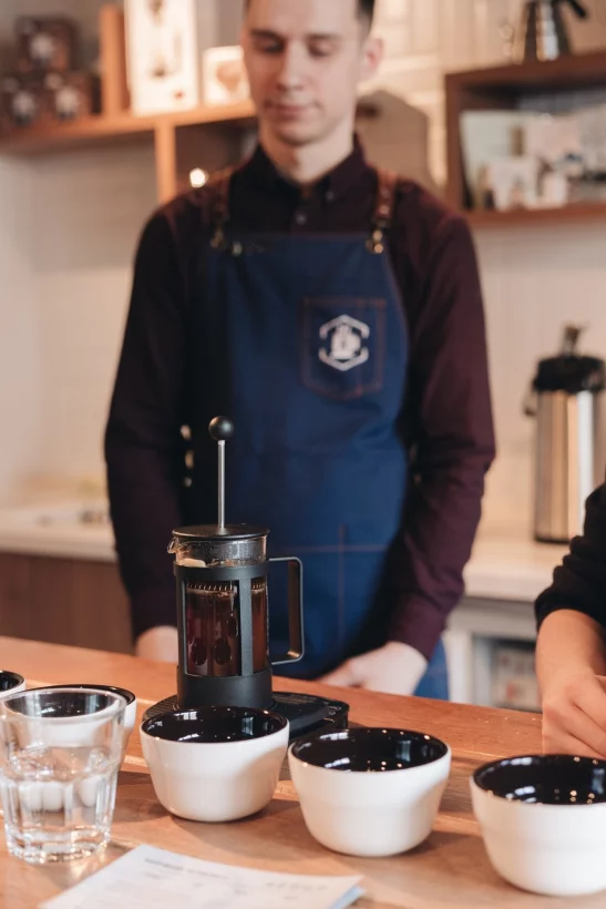 Интерьер/Экстерьер/Банкетная зона/Бар/Стол для двоих/Вход/Главный зал/Lounge зона кофейня Академия кофе фото