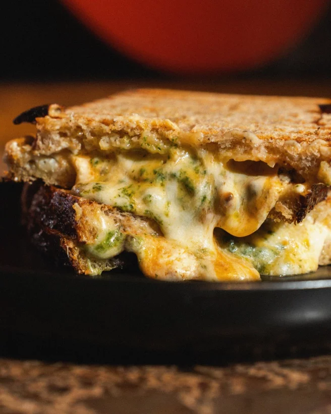 Интерьер/Экстерьер/Банкетная зона/Бар/Стол для двоих/Вход/Главный зал/Lounge зона  Tour Coffee фото