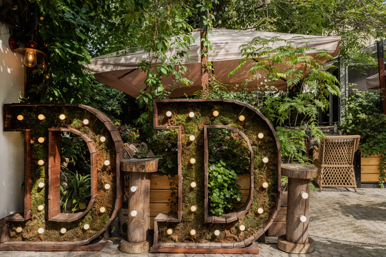 Интерьер/Экстерьер/Банкетная зона/Бар/Стол для двоих/Вход/Главный зал/Lounge зона ресторан DiDi фото