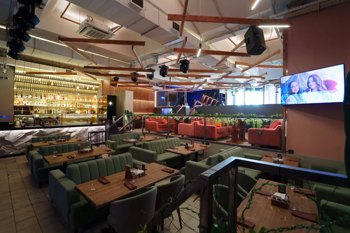 Интерьер/Экстерьер/Банкетная зона/Бар/Стол для двоих/Вход/Главный зал/Lounge зона ресторан Cherish фото