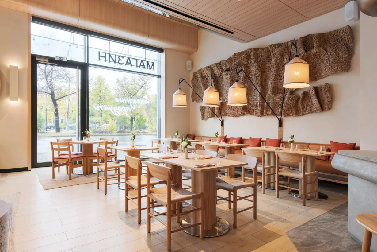 Интерьер/Экстерьер/Банкетная зона/Бар/Стол для двоих/Вход/Главный зал/Lounge зона ресторан «М2 Органик клуб» Слава фото