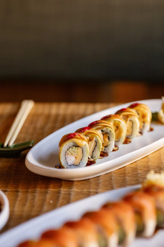 Интерьер/Экстерьер/Банкетная зона/Бар/Стол для двоих/Вход/Главный зал/Lounge зона ресторан Ro фото