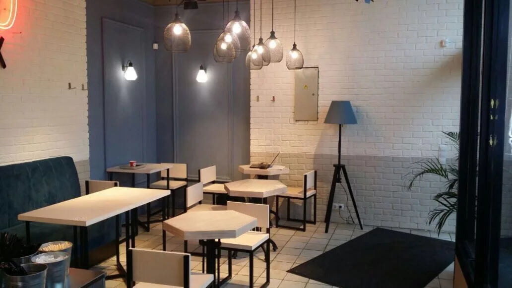 Интерьер/Экстерьер/Банкетная зона/Бар/Стол для двоих/Вход/Главный зал/Lounge зона пекарня Цех 85 фото