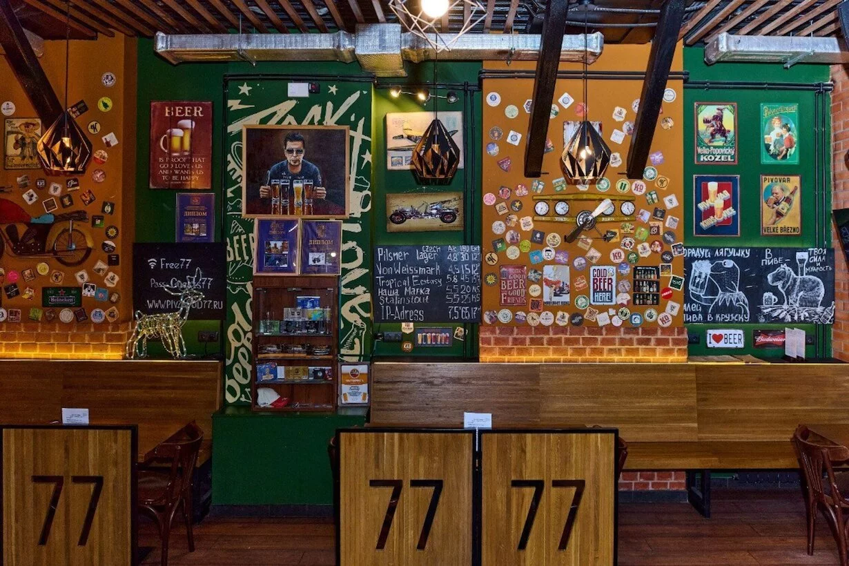Интерьер/Экстерьер/Банкетная зона/Бар/Стол для двоих/Вход/Главный зал/Lounge зона бар Pivzavod77 фото