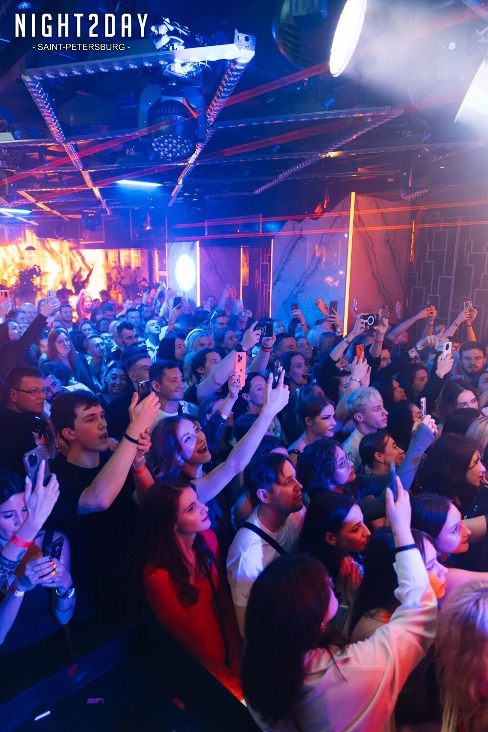 Интерьер/Экстерьер/Банкетная зона/Бар/Стол для двоих/Вход/Главный зал/Lounge зона клуб Project фото