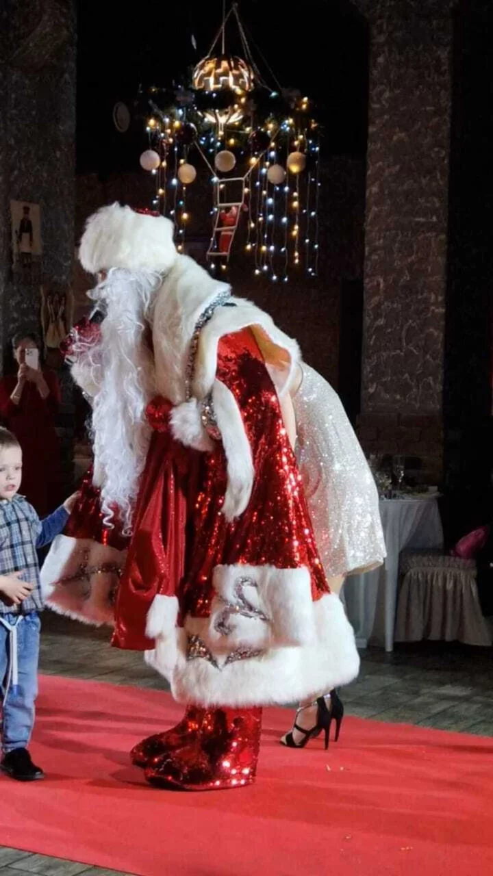 Интерьер/Экстерьер/Банкетная зона/Бар/Стол для двоих/Вход/Главный зал/Lounge зона ресторан Eristov фото